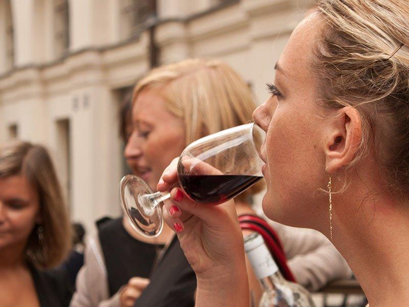 Smartbox  3 romantische Tage in Paris mit 3-stündigen Weinkurs und Verkostung - Geschenkbox 