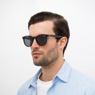 INVU Polarisierte Sonnenbrille mit Etui  