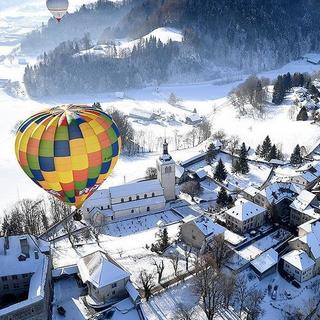 Geschenkidee  Voyage en montgolfière dans les Alpes en hiver (pour 1 personnes) 