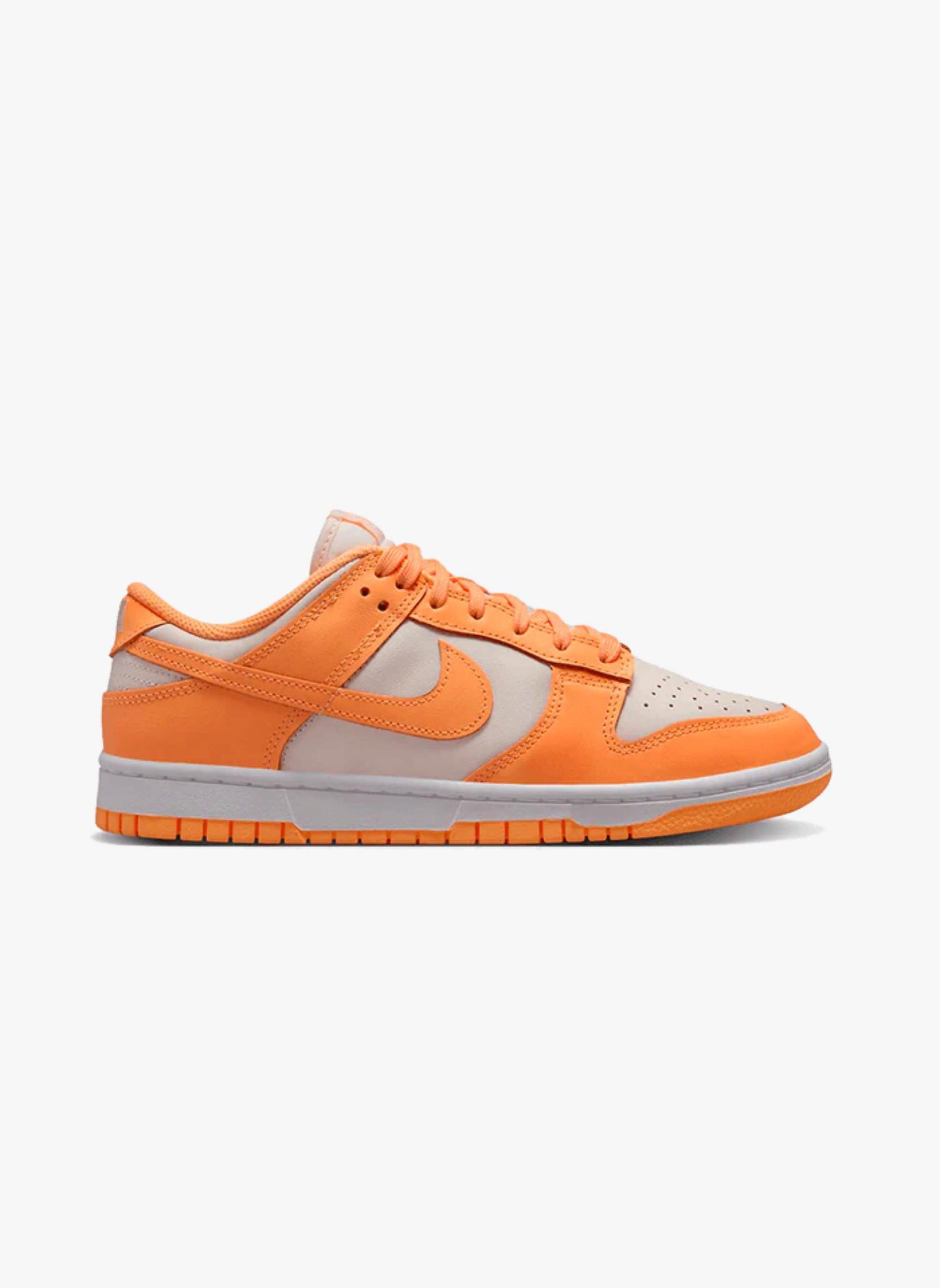 NIKE  Dunk Low Peach Cream 