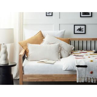 Beliani Lot de 2 coussins décoratifs en Lin Traditionnel SASSAFRAS  