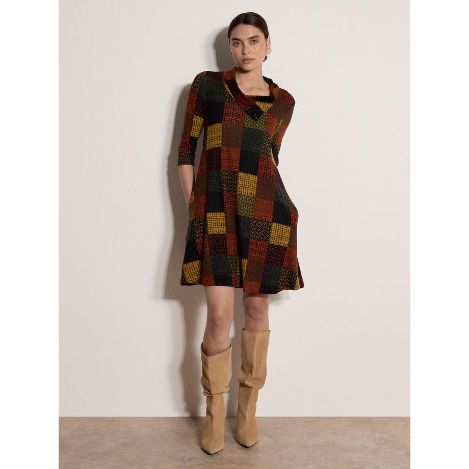 Robe mi-longue en maille à carreaux texturés