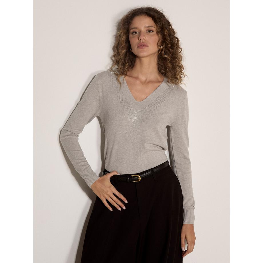 Pull orné de strass