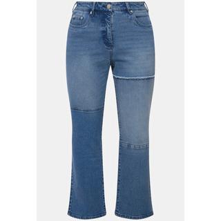 Ulla Popken  Jeans modello Mandy con effetto patchwork, cuciture decorative e taglio della gamba ampio 