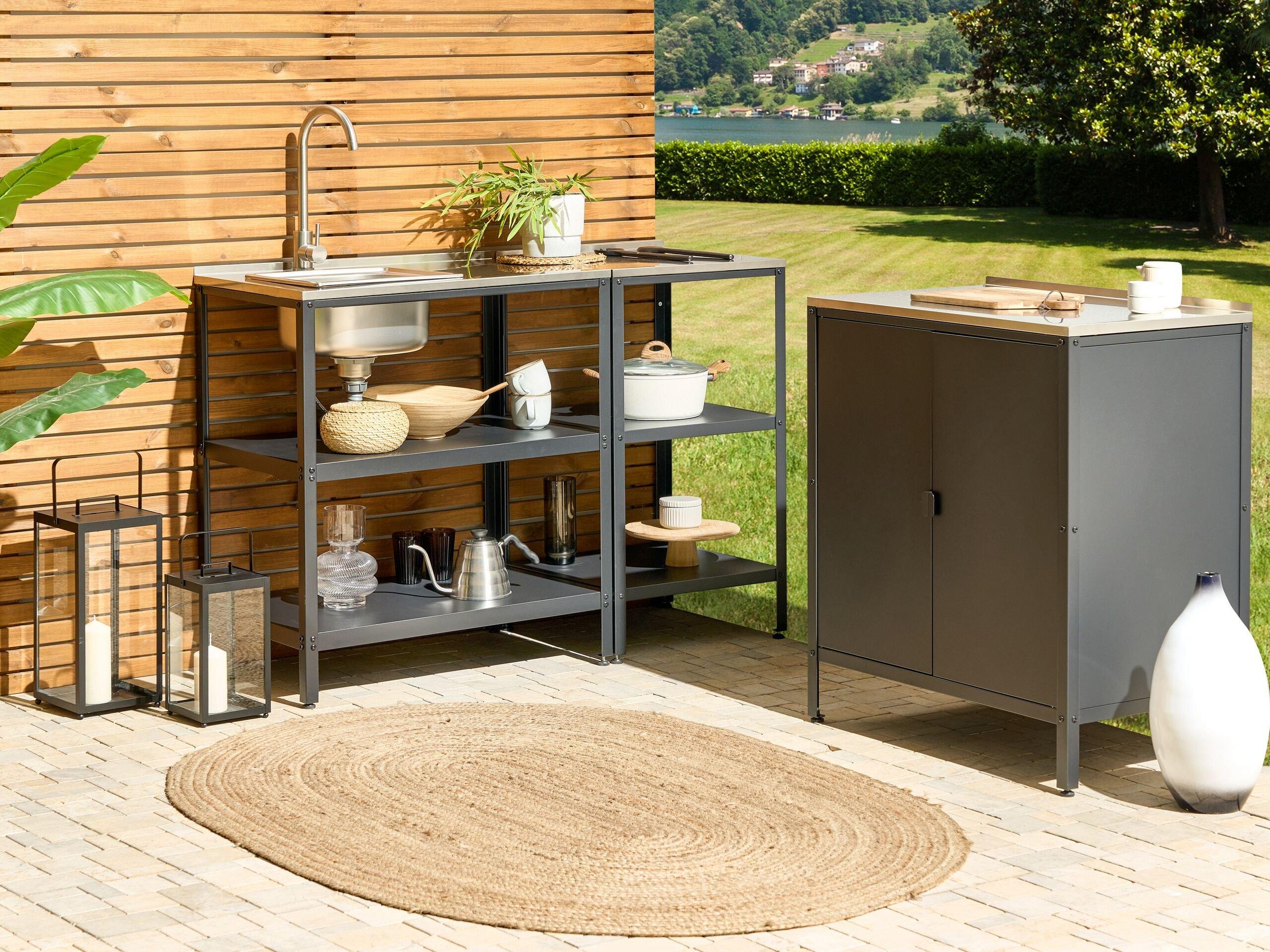 Beliani Outdoor-Kücheninsel mit Spüle aus Stahl Modern VILAMA  