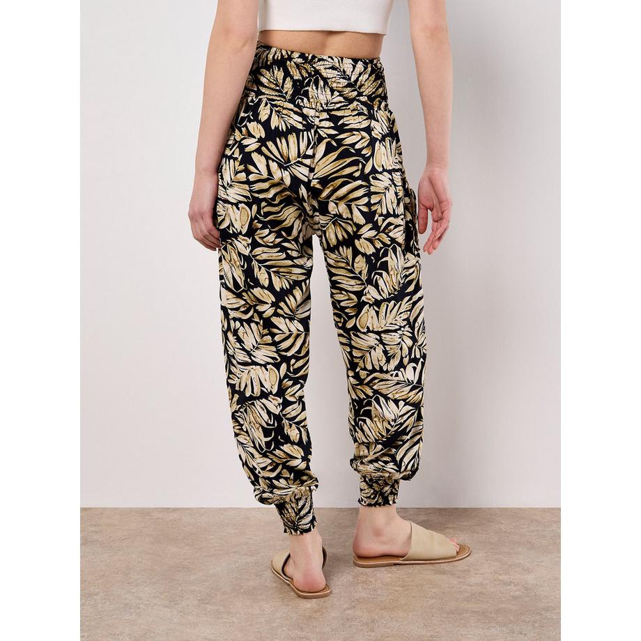 APRICOT Tropical Leaf Print Tapered Joggers  