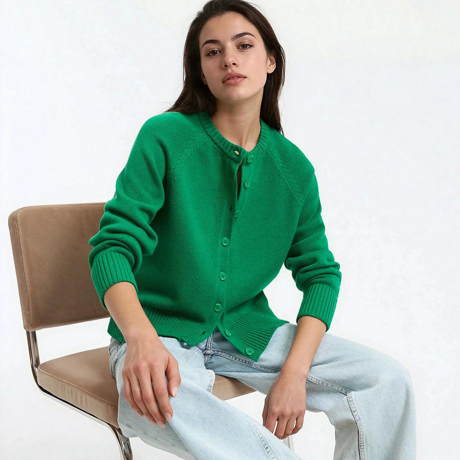 Kurze Strickjacke mit Rundhalsausschnitt aus Woll- und Baumwollgemisch