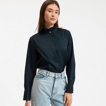 Langärmelige Bluse mit gerüschtem Stehkragen