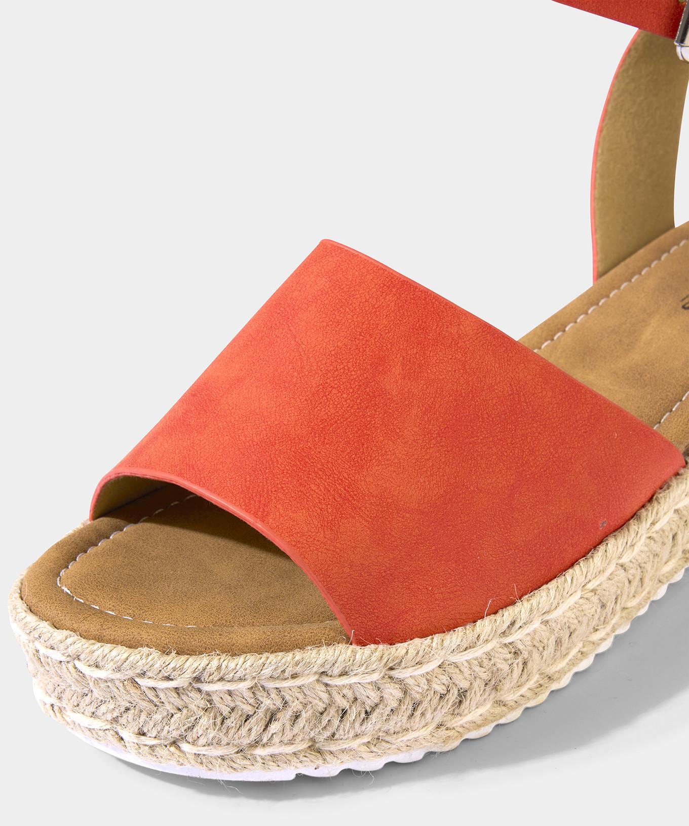 Joe Browns  Nietenbesetzte Espadrille-Sandalen mit Knöchelriemen 