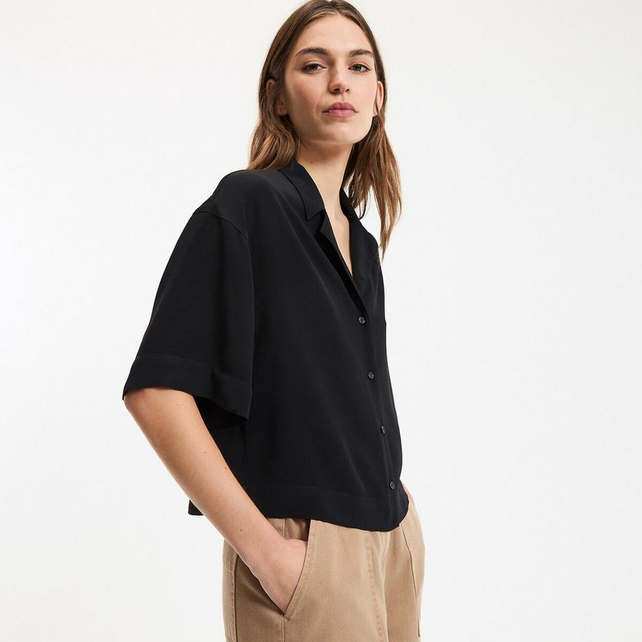 Bluse mit Reverskragen und kurzen Ärmeln