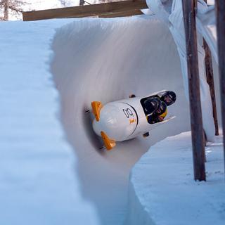 Geschenkidee  Olympia Bob Run Gästefahrt - auf der längsten Eisskulptur der Welt (für 1 Person) 