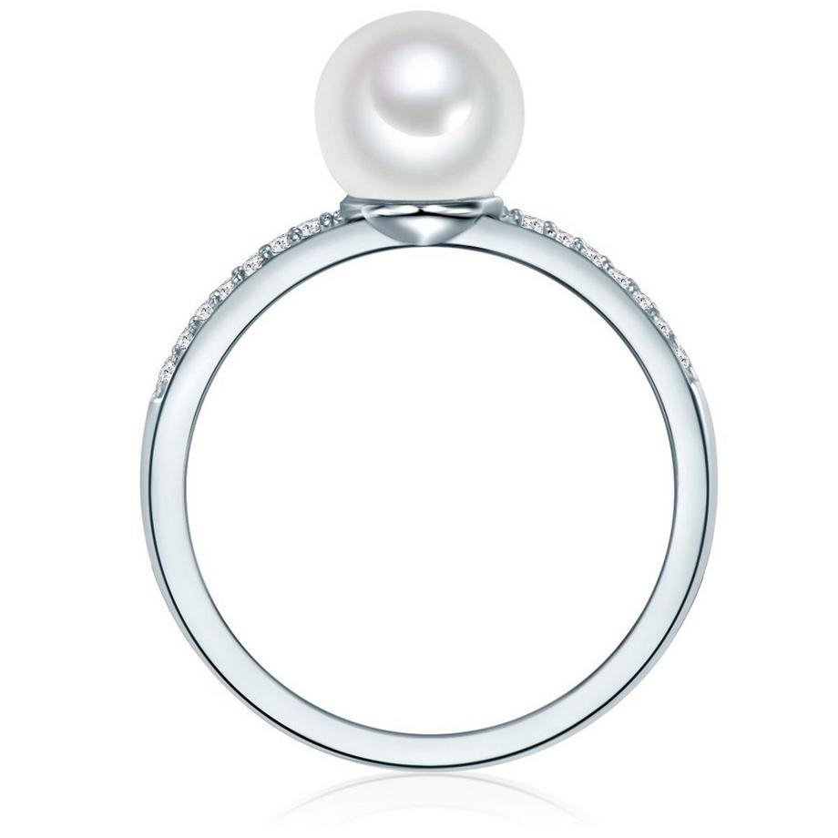 Valero Pearls  Ring 