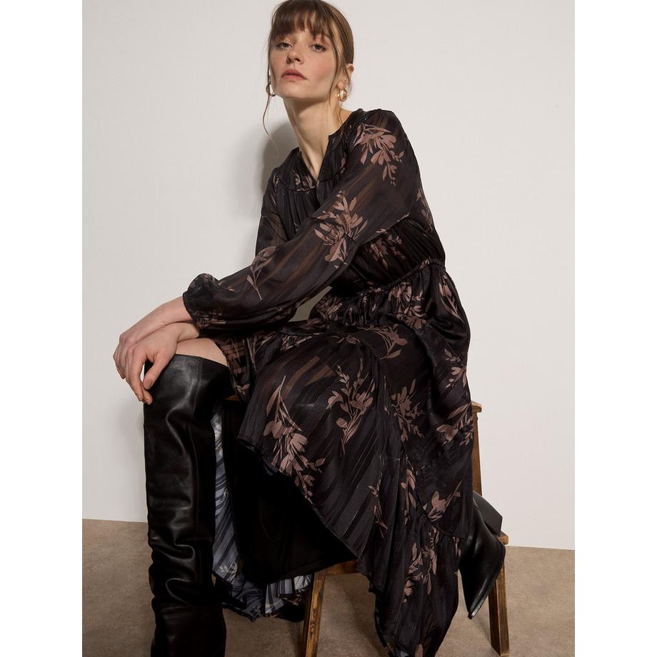 APRICOT Midi-Kleid mit floralem Muster und metallischem Schimmer  