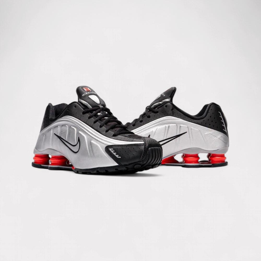 NIKE  Shox R4 - Picante Red 