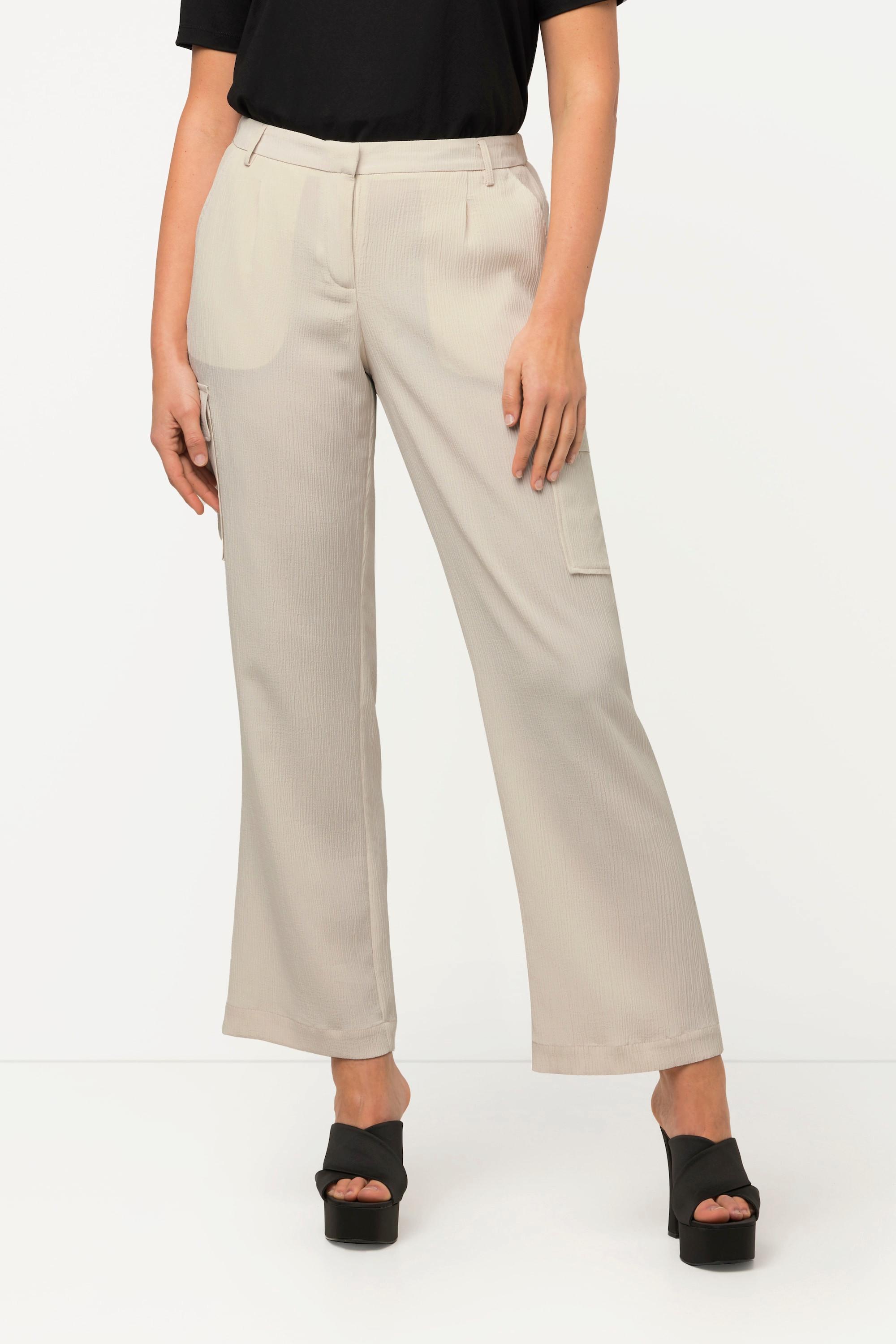 Ulla Popken  Pantalon cargo à jambe large. Poches cargo et agrafe de fermeture. 