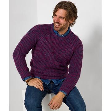 Grob gestrickter Rippenpullover