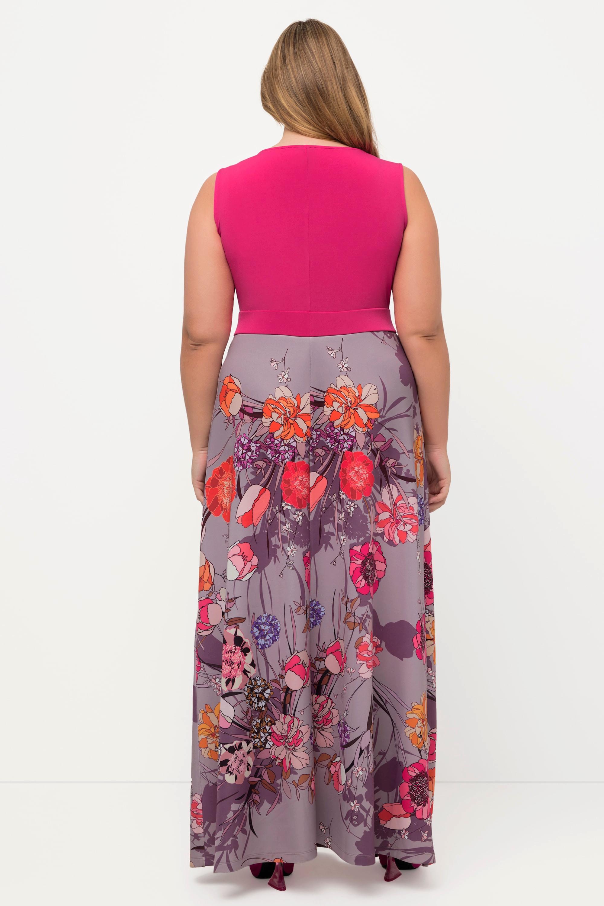 Ulla Popken  Robe maxi sans manches. Décolleté en V. Silhouette en A. Imprimé floral. 