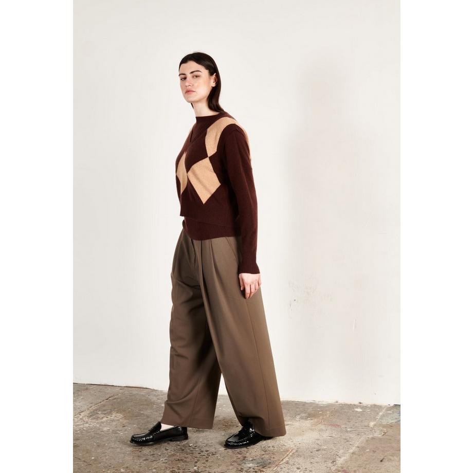 Studio Cashmere8 HANA 7 Motif Losanges Sans Manches Col V Pull  