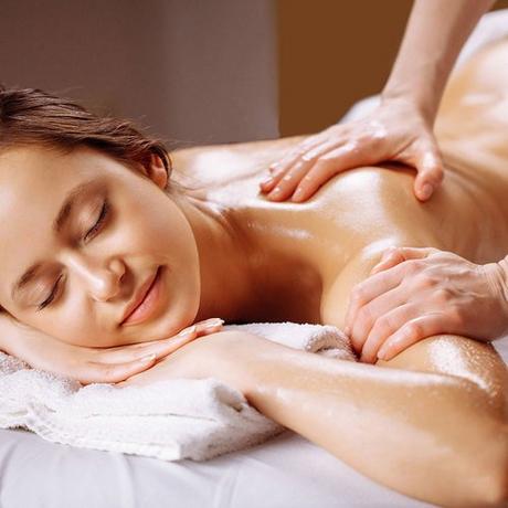 Geschenkidee  Massage Hawaïen du corps et du visage de 60 minutes (pour 1 personne) 