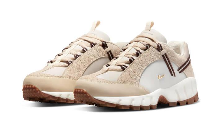 NIKE  Air Humara LX Jacquemus Beige 