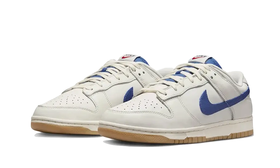 NIKE  Dunk Low SE Sail Dark Marina Blue 