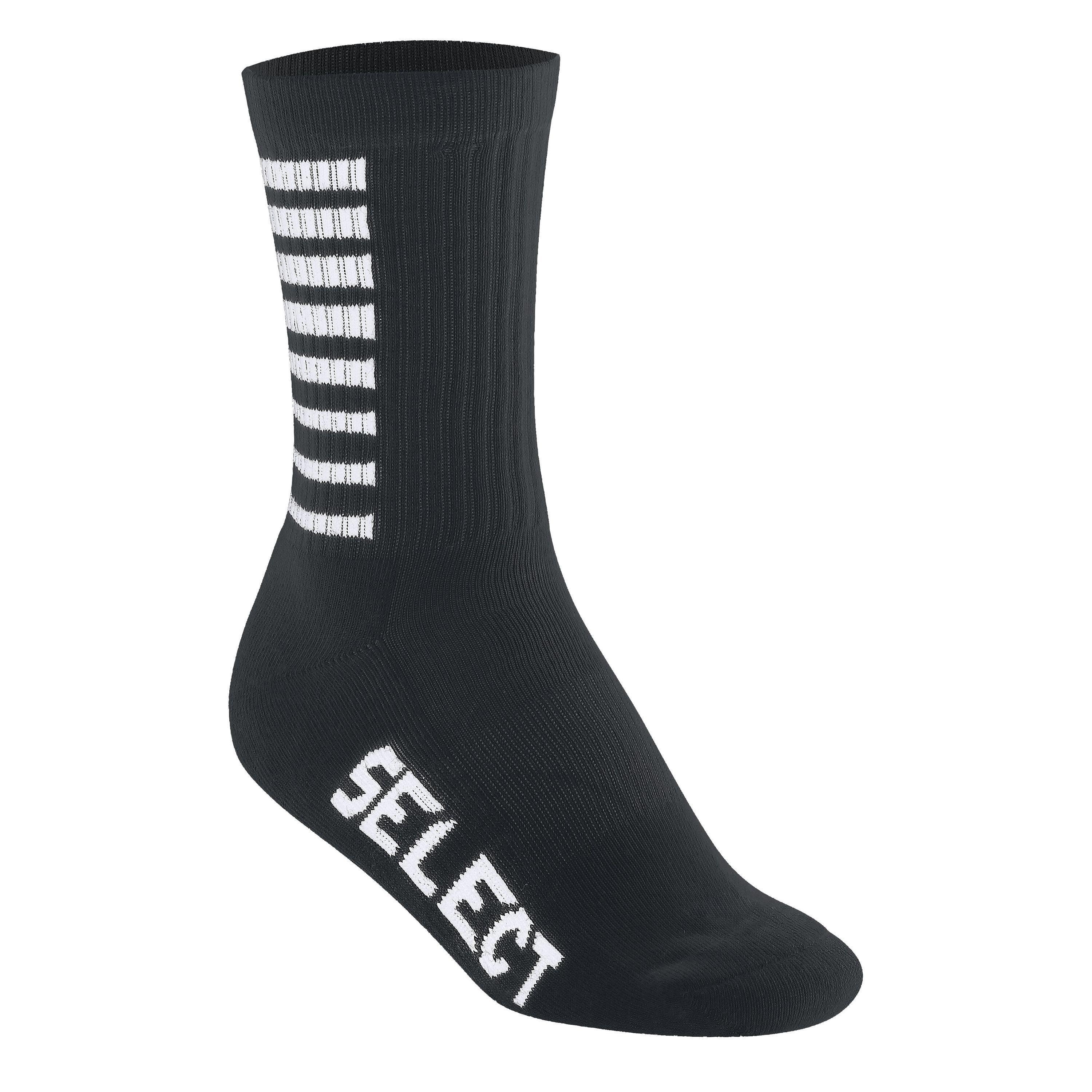 SELECT  socken sports striped 