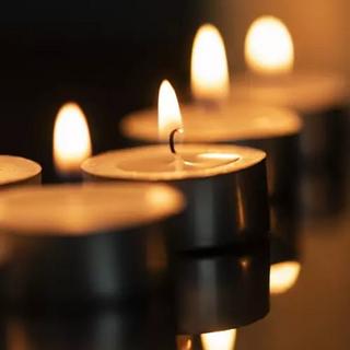 Iso Trade Kerzen / Teelichter 3h - Set à 100 Stk  