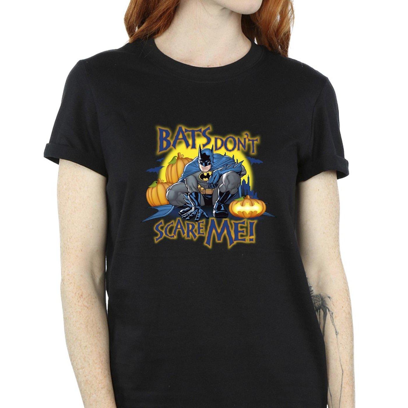 DC COMICS T-shirt Bats Don't Scare Me  