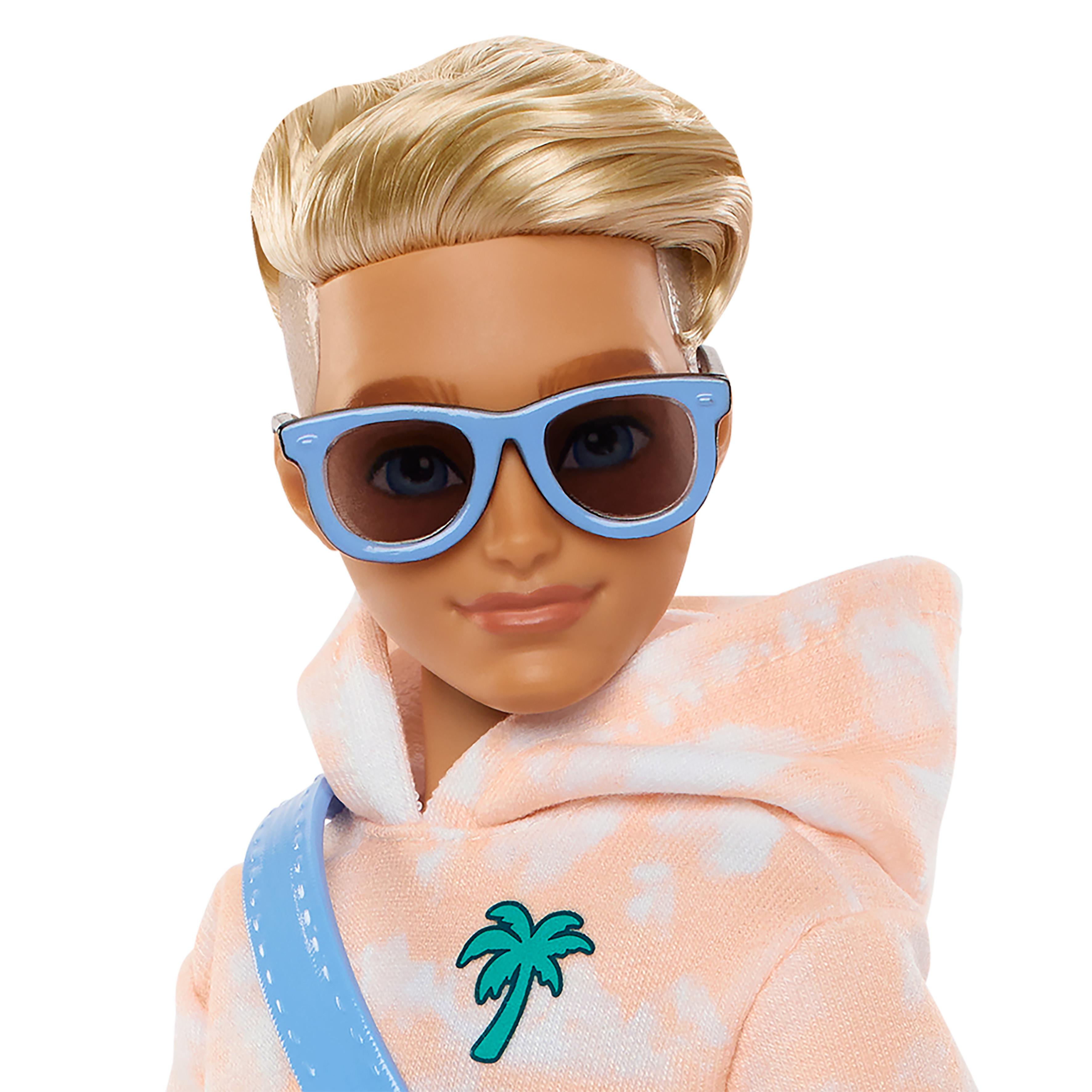 Barbie  Dream Besties Ken mit Skateboard 