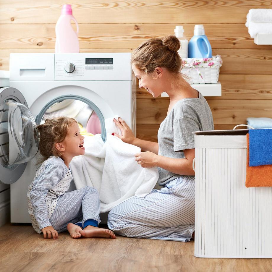 B2X Bambus-Wäschekorb mit 2 Fächern  