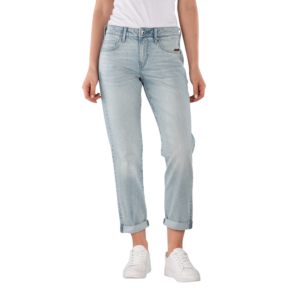Kate Jeans Boyfriend