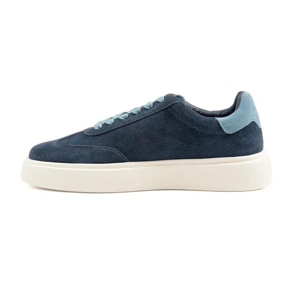 GUESS Plaza Low Top Sneaker  