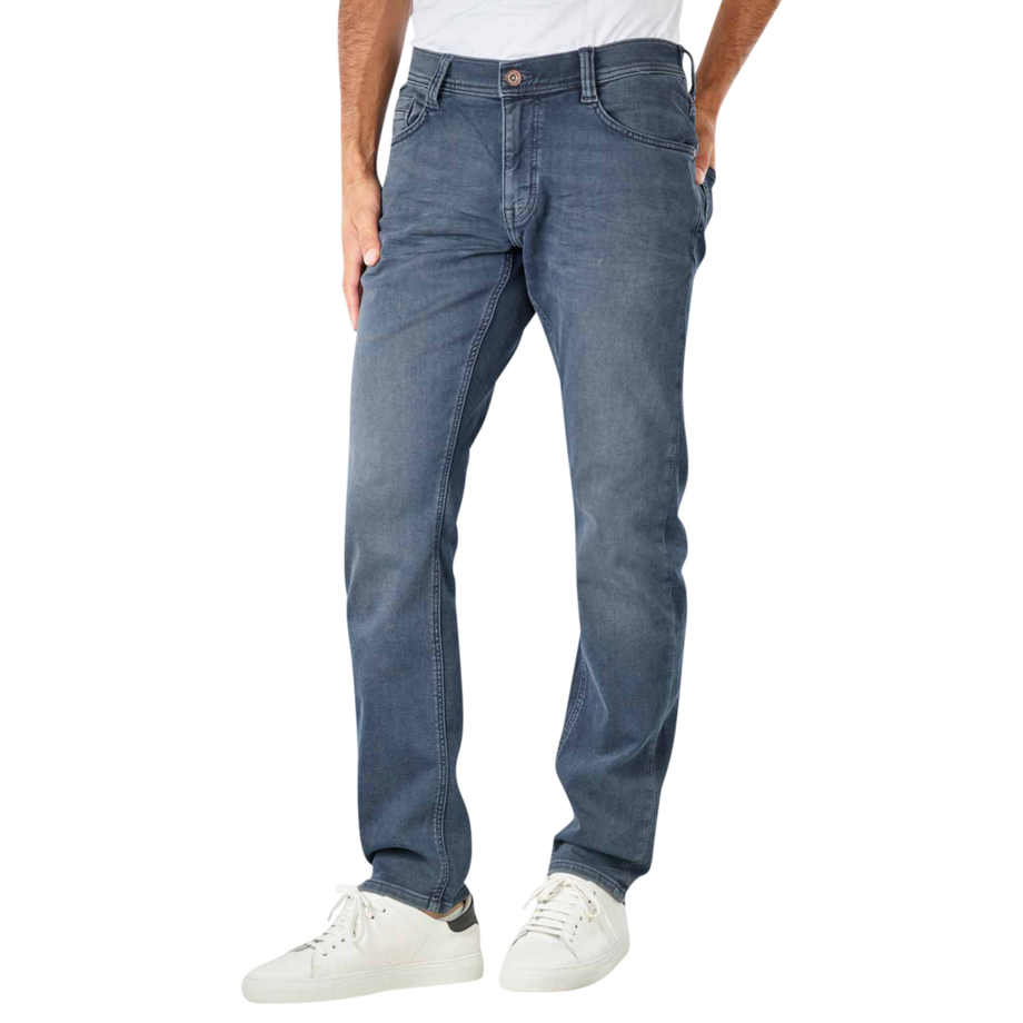 Mustang Oregon Tapered Fit Jeans  