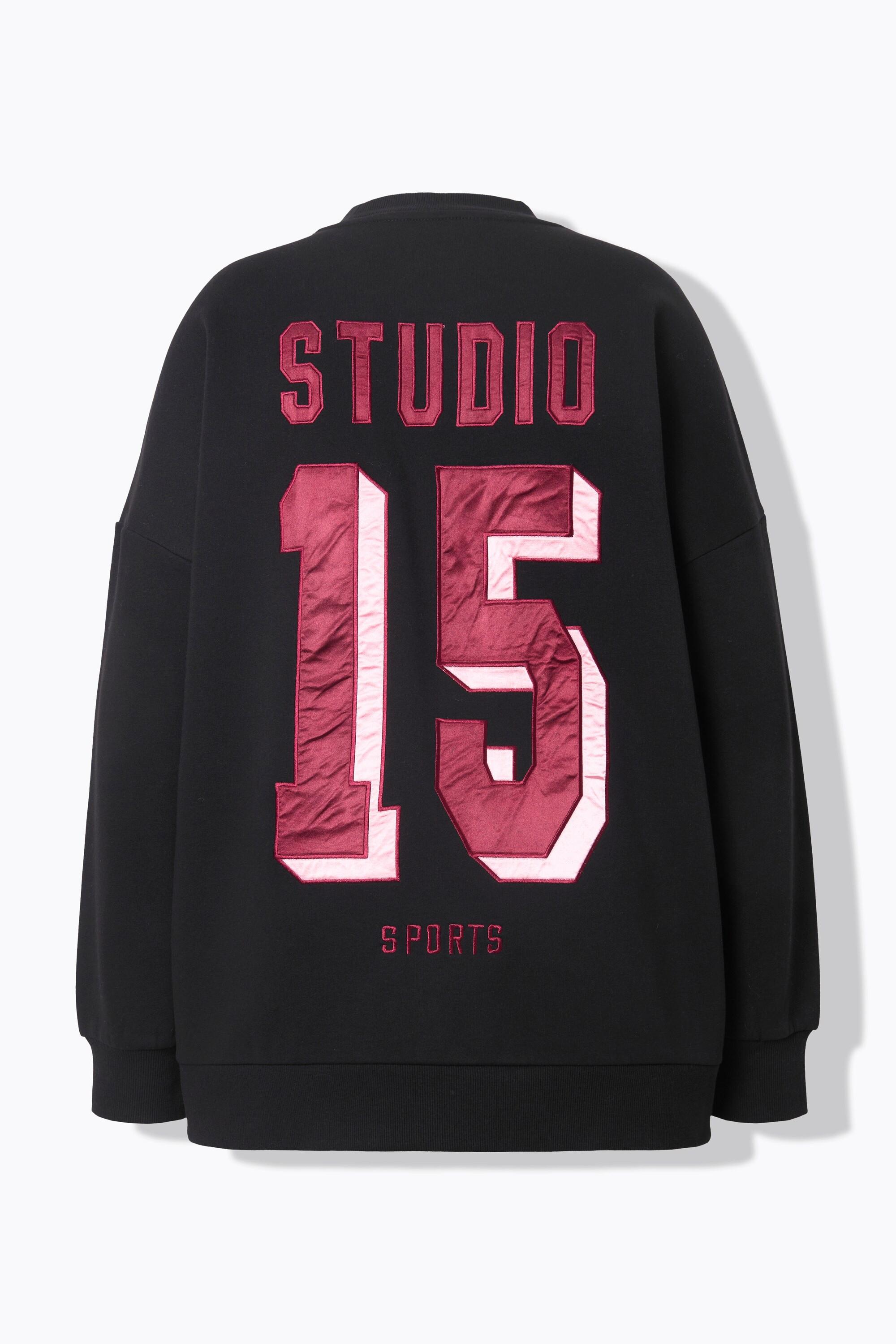 Studio Untold Sweat-shirt Oversize avec Numéro en Satin  