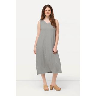 Ulla Popken  Robe midi en jersey de coton bio, sans manches. Décolleté en V 