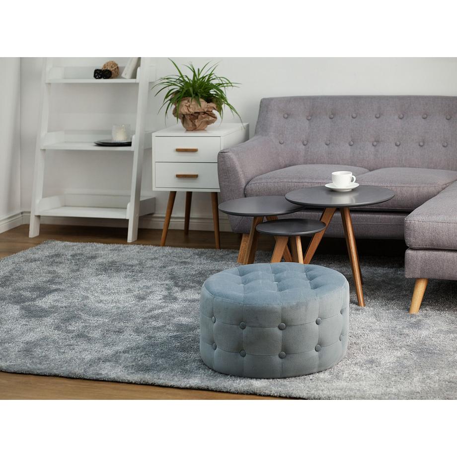 Beliani Pouf aus Samtstoff Glamourös TAMPA  