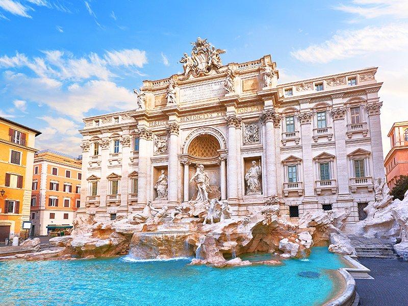 Smartbox  Roma segreta: tour tra Piazza di Spagna e sotterranei Fontana di Trevi e 2 notti in hotel 4* - Cofanetto regalo 
