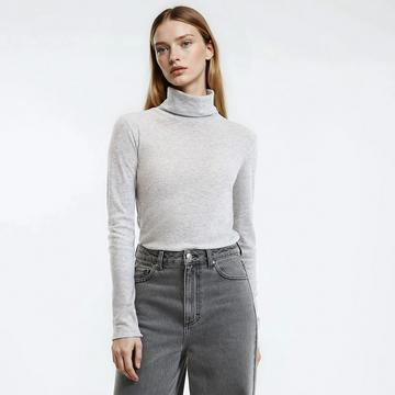 Rollkragen-T-Shirt aus einer Lyocell-Mischung