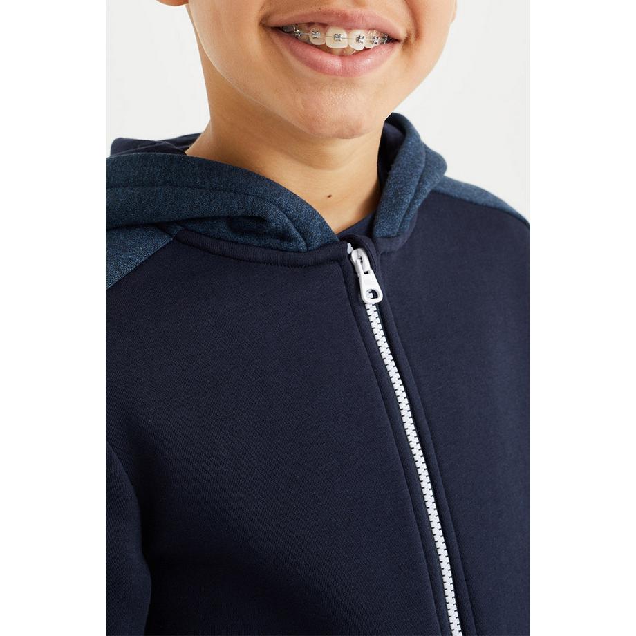 WE Fashion  Strickjacke Für Jungen Mit Tape-Detailstrickjacke Für Jungen Mit Tape-Detail 