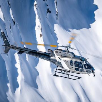 20-minütiger Hubschrauberflug über den Mont Blanc für 2 - Geschenkbox