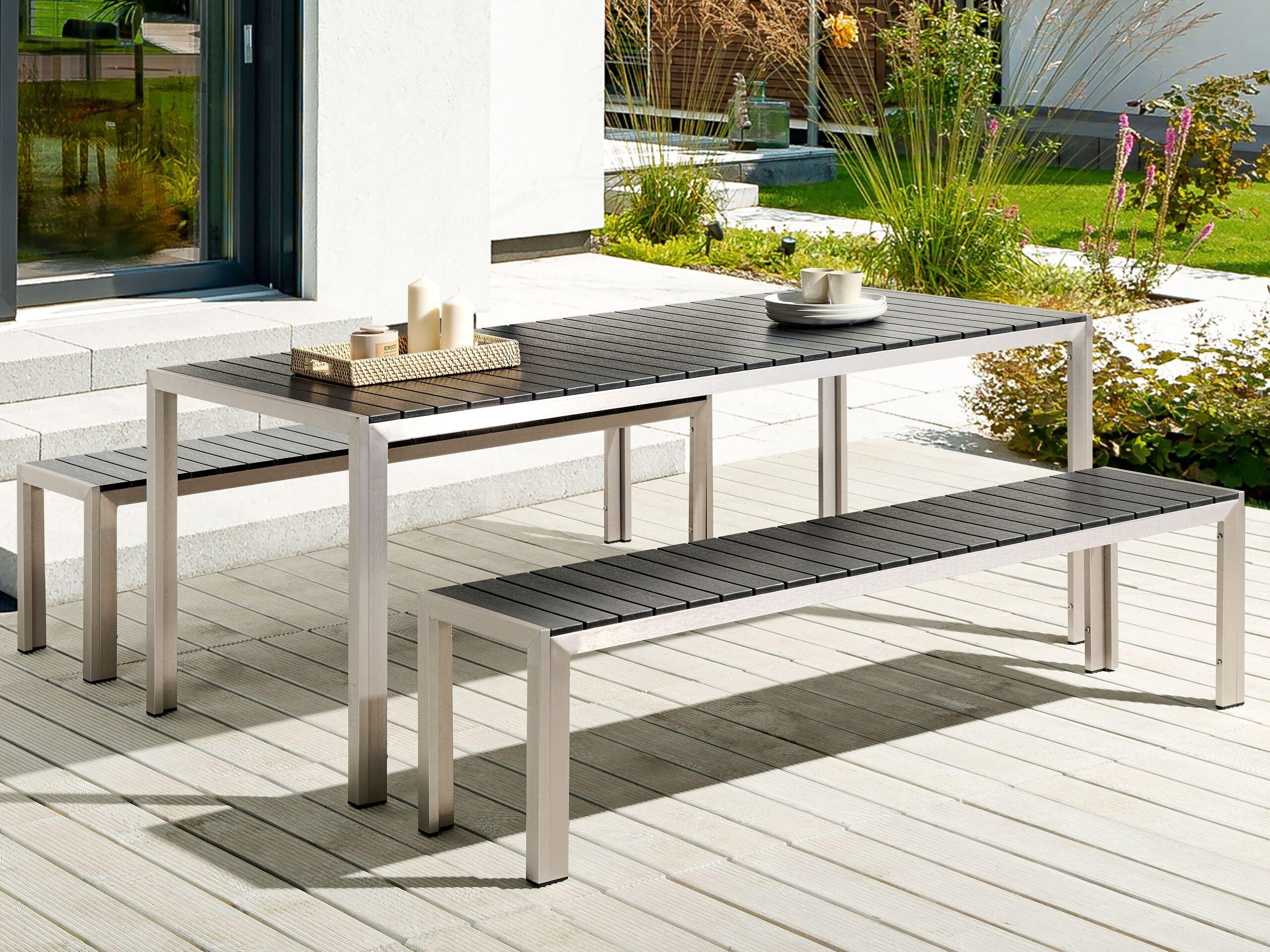 Beliani Gartentisch Set aus Kunstholz Modern NARDO  
