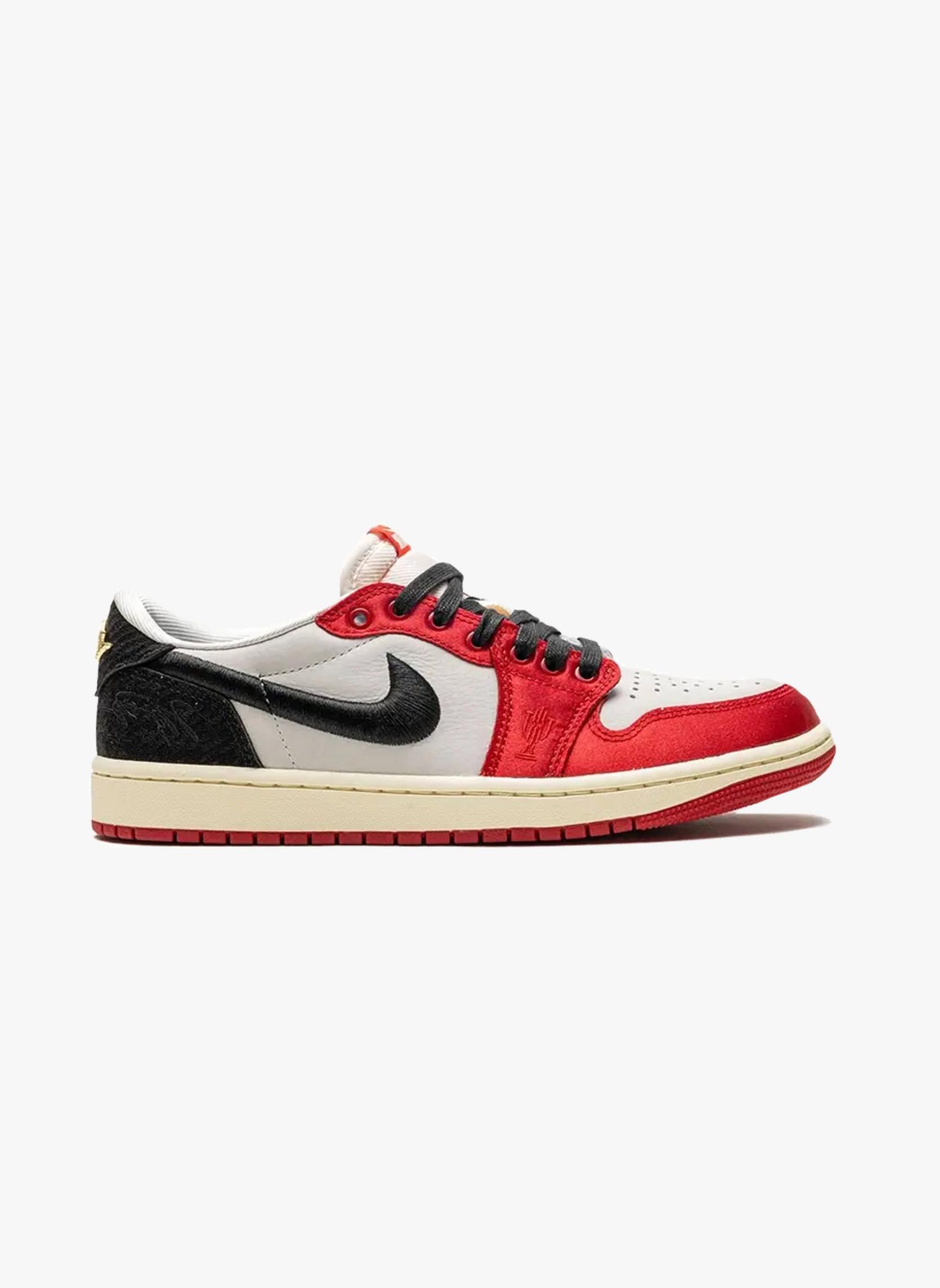 NIKE  Air Jordan 1 Retro Low OG Trophy Room 