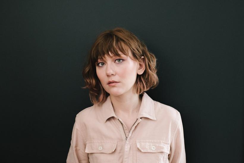 Molly Tuttle & Producer Tony Berg Discuss the Cross-Country Making Of Her New Covers Album