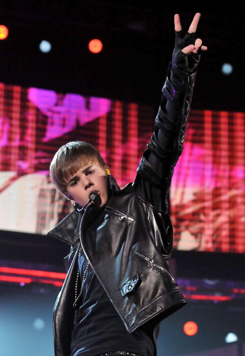 Meet Justin Bieber With GRAMMY Charity Online Auctions
