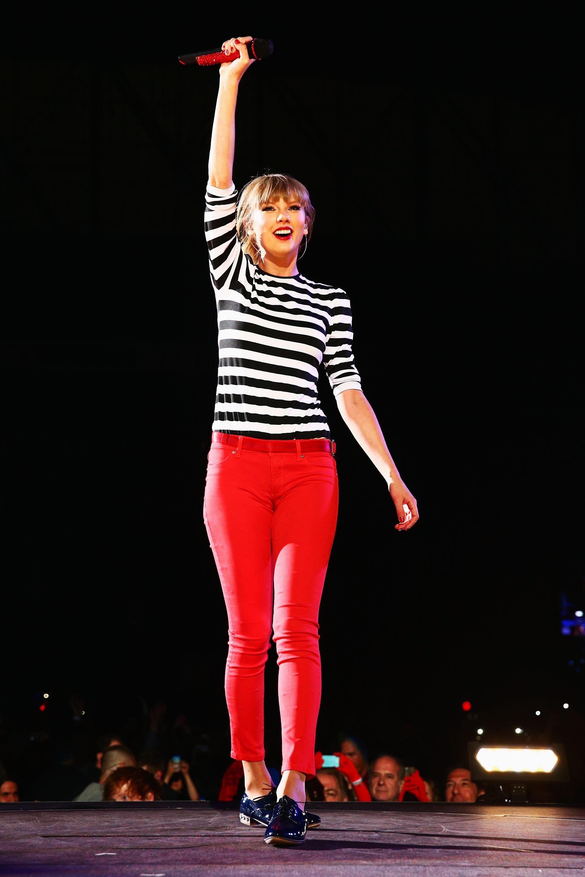 Taylor Swift At Frank Erwin Center | GRAMMY.com