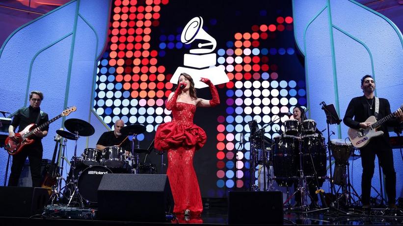 Catalina García performs "Catalina"