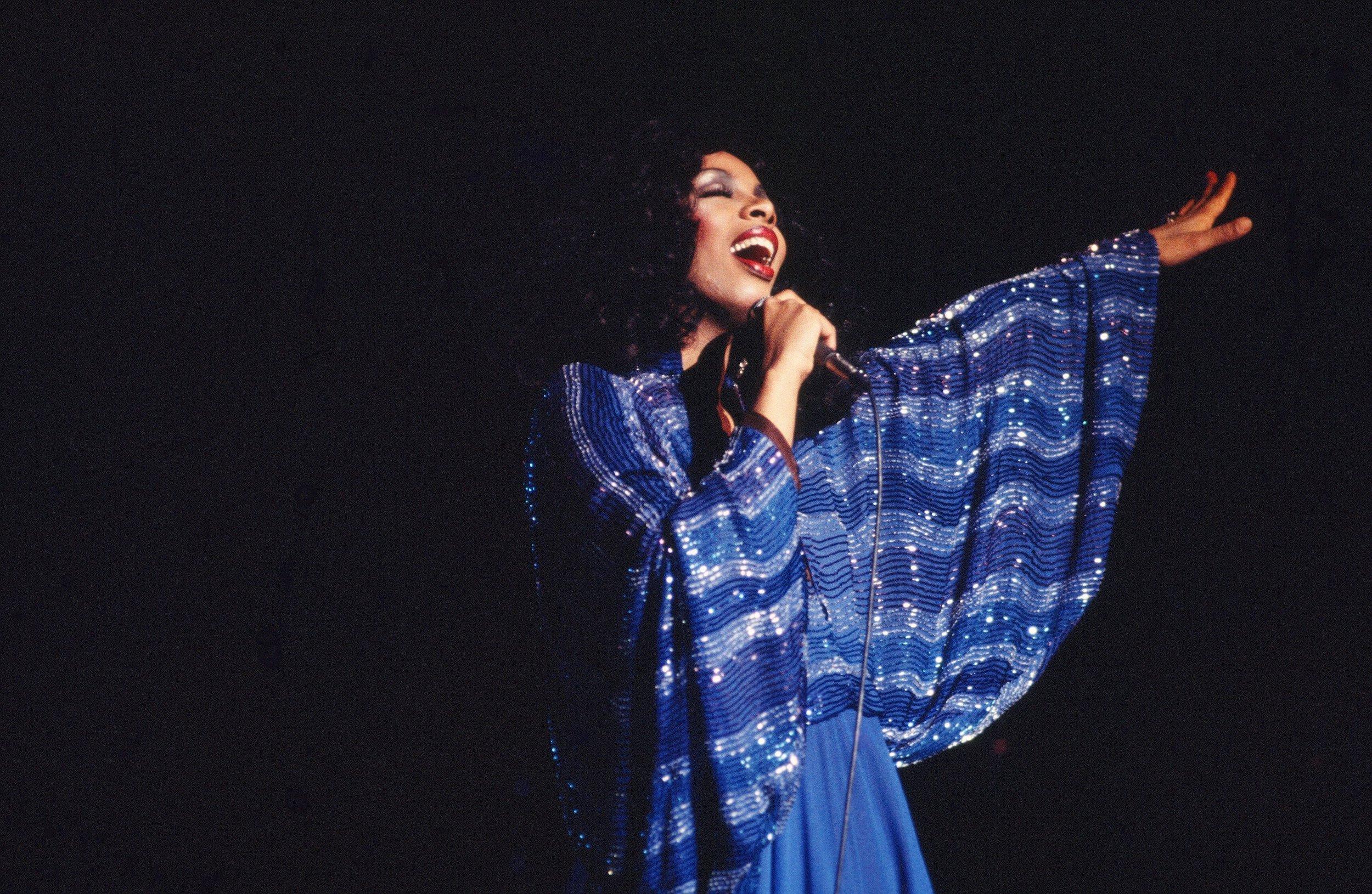 An Ode To Donna Summer s 1970s How The Disco Queen Embodied Both