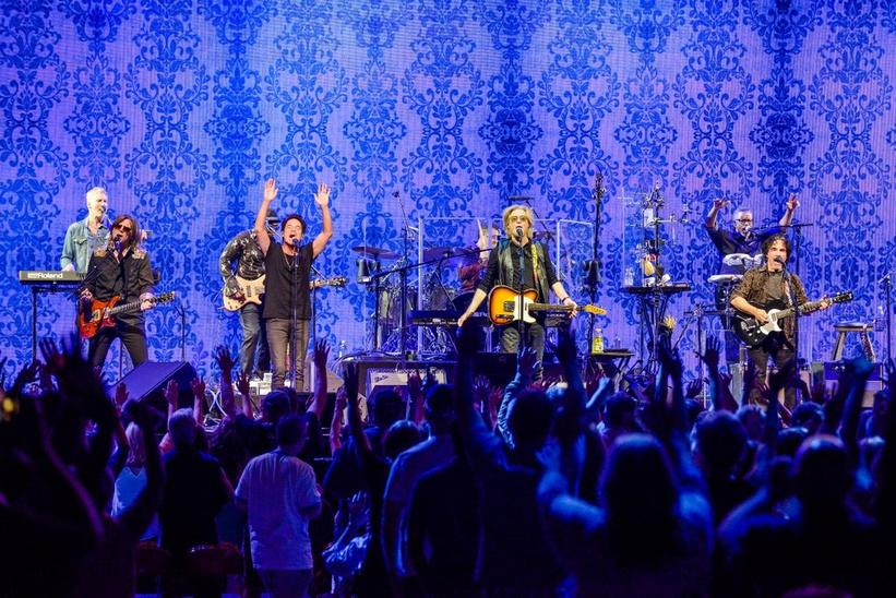 Darryl Hall and John Oates with Pat Monahan