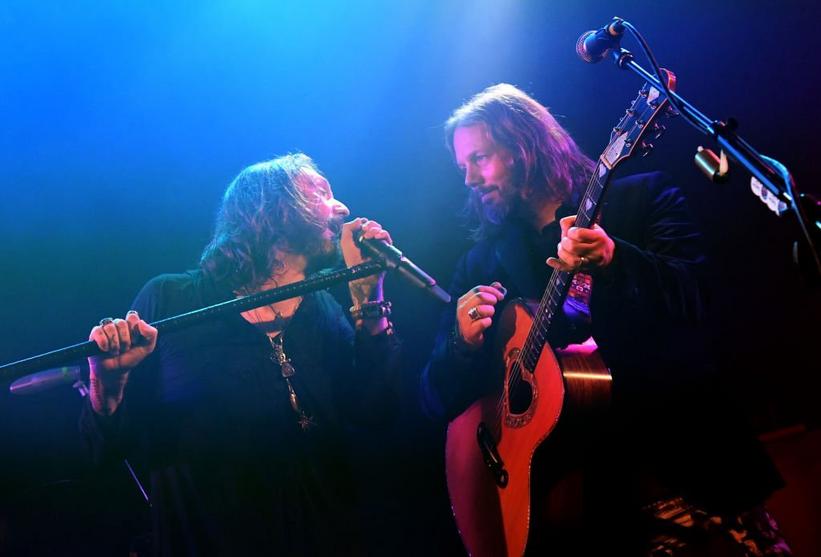 The Black Crowes Flashback To '1972': Rich Robinson Details The Memories & Moods Of New EP