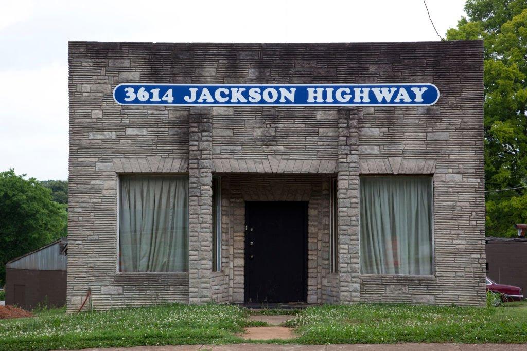 10 Recording Studio Tours That Take Fans Behind The Music